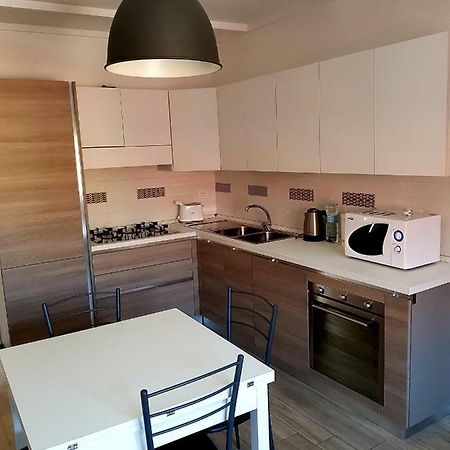 Casa Bea codice CITRA zero08031-LT-0558 Appartamento Imperia Esterno foto